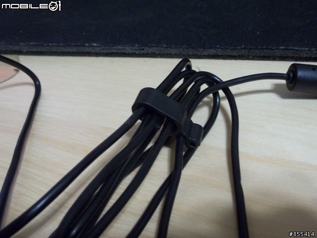 [開箱]佛心微軟換給我的好物，微軟最高級1080p Webcam－Microsoft LifeCam Studio