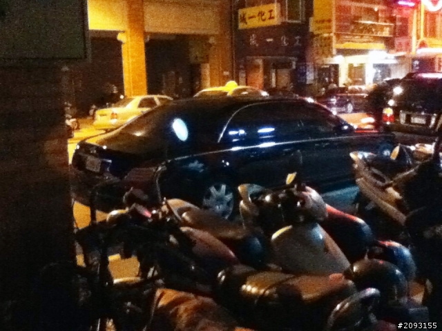 路上遇到的maybach