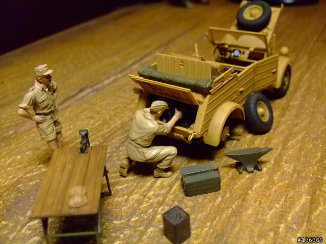 Kubelwagen Type82 1/35 嘴巴修車式樣