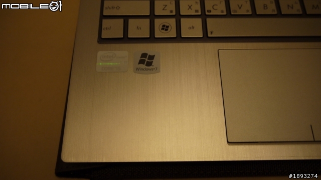 [開箱] ASUS華碩 Zenbook超極緻筆電 UX21 (Ultrabook™)