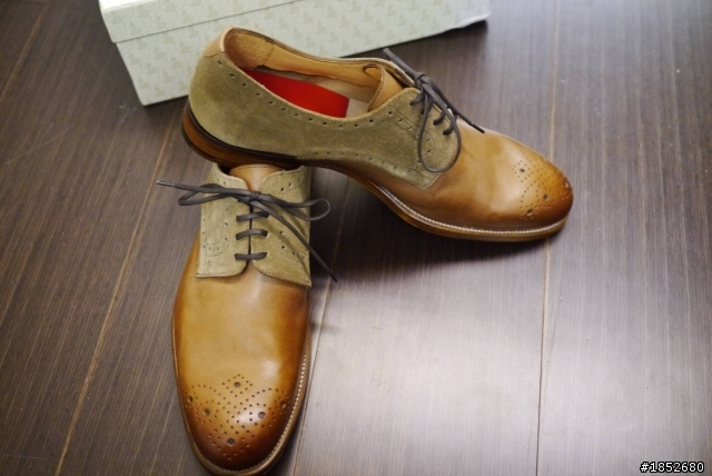 【蜈蚣病發作】英國 Grenson Tyler 雕花鞋開箱文