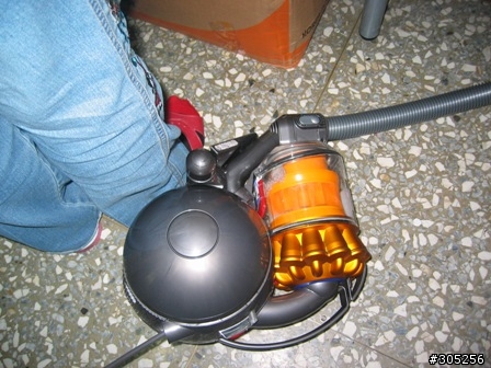 [試用心得] Dyson DC36吸塵器試用心得(圖多已補完)
