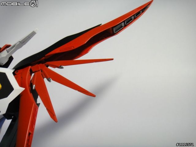 【作品分享】MG 命運鋼彈black異色版