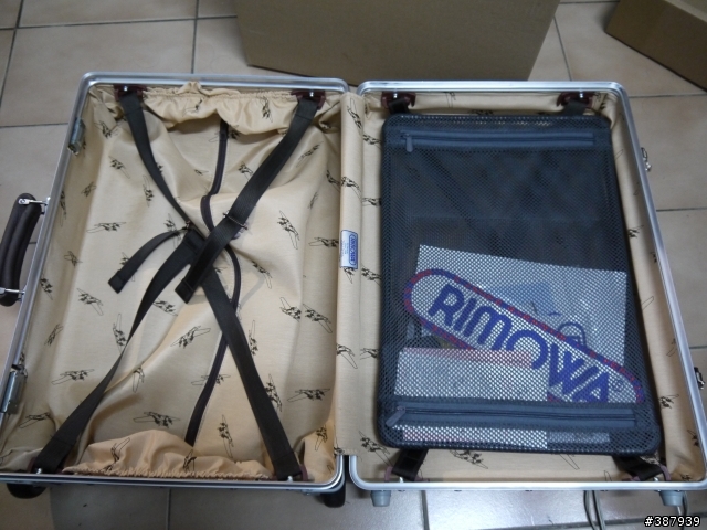 生日禮物開箱...RIMOWA 976.52 Classic Flight...