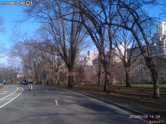 回紐約過年騎車(2)......寒冷中前進.....中央公園(central park)之美!