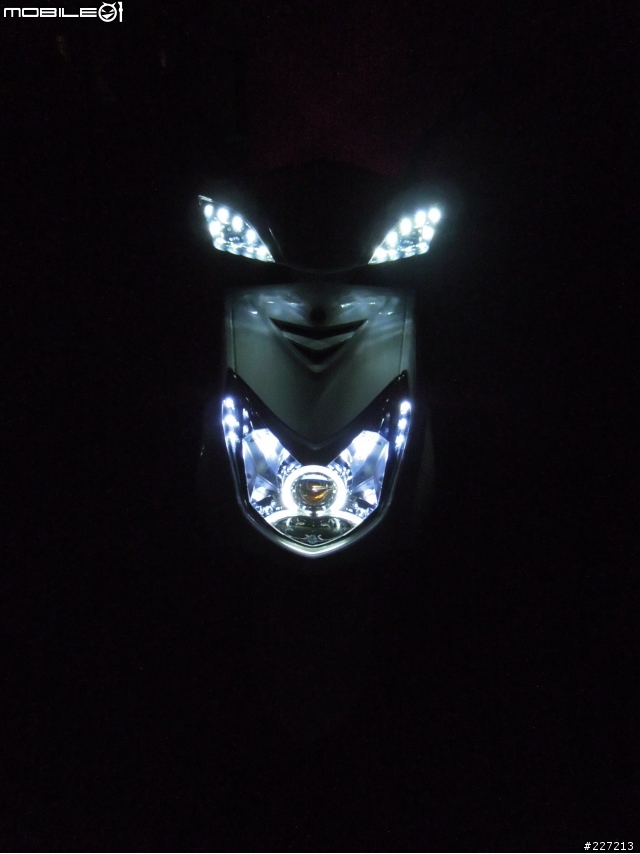 新競戰(5期)改裝LED日行方向燈、LED定位燈+HID魚眼組 (燈匠)、NCY勁戰125紀念版浮動碟245mm、鐵氟龍金屬高壓煞車油管110CM、置物箱LED照明燈(圖多)