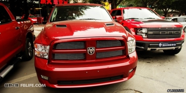 對岸的貨卡熱！！Toyota tundra VS dodge ram VS f150 svt!!!