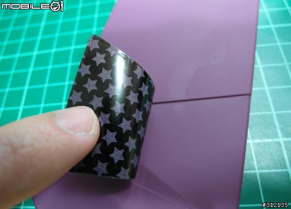[ 開箱 ] 一兼二顧的 iPhone 4s 擦拭貼背蓋 ^^