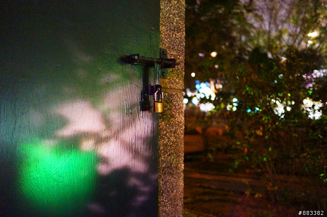 ZEISS 24F1.8 非常不專業夜景測試