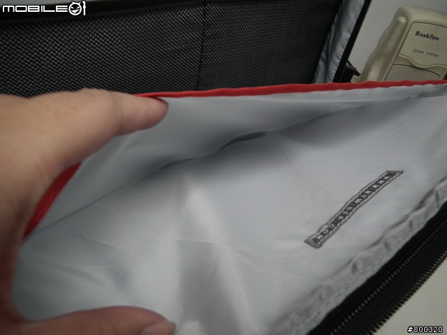 [開箱] 上班也要帶腳架WINER BOX40 NB相機包