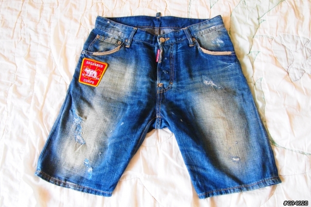 [分享] Dsquared2 牛仔短褲
