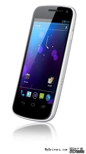 白色的GALAXY NEXUS，其實沒這麼白耶....