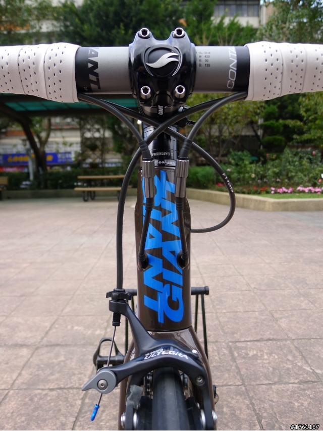 今年度的另一台 2012 TCR AD2