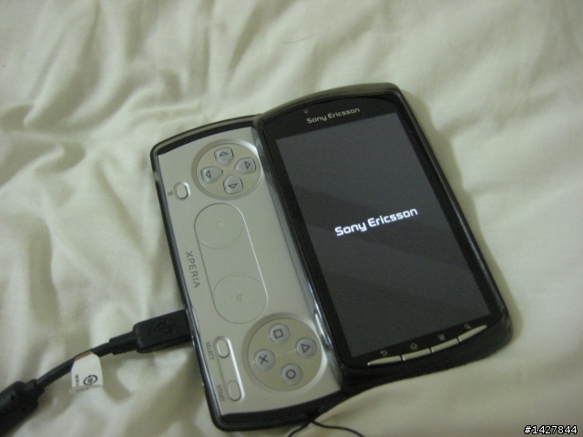 新春入手Xperia Play!(附贈偽開箱文)