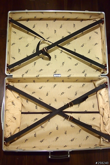 【西西分享】RIMOWA x MMJ全球唯一聯名旅行箱976.70 ClassicFlight