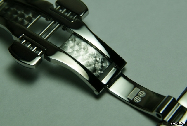 (圖多慎入)關於這隻TUDOR老錶，大過年讓她穿新衣戴新帽。