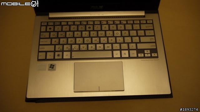 [開箱] ASUS華碩 Zenbook超極緻筆電 UX21 (Ultrabook™)