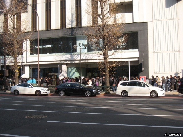六本木的BMW