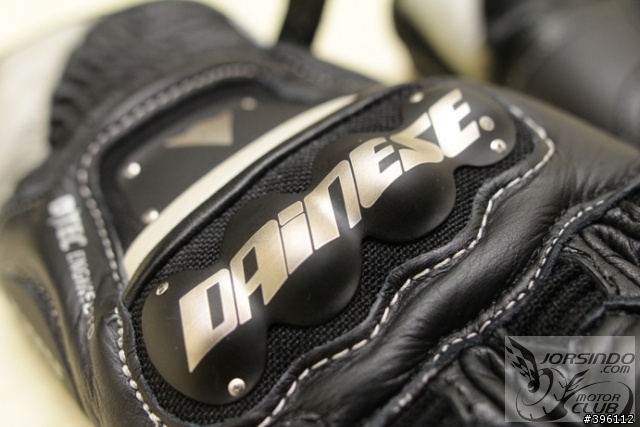 (分享)手套系列之四 Dainese Guanto 4-stroke手套