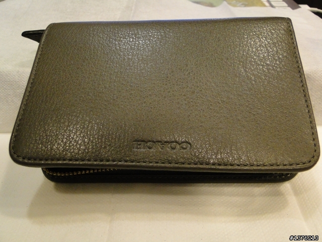 Coach iPhone 皮革保護套夾