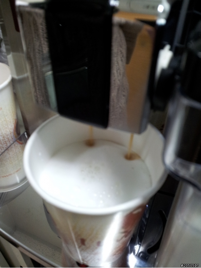 PHILIPS Saeco Syntia Cappuccino開箱