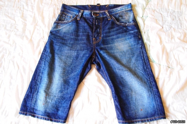 [分享] Dsquared2 牛仔短褲