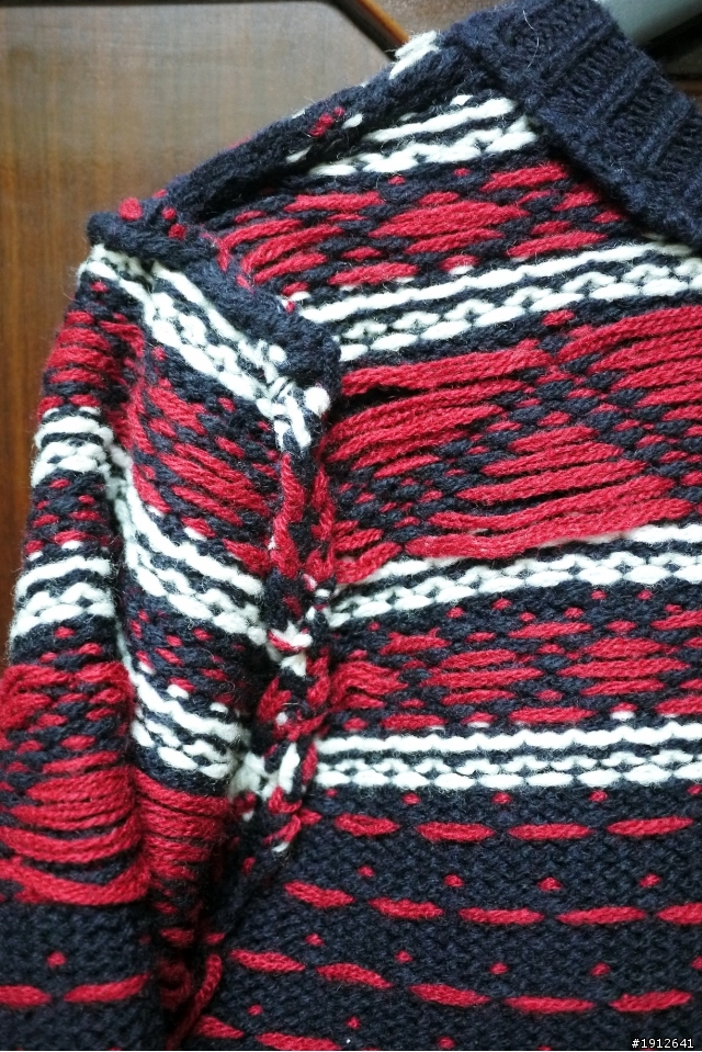 [分享] WTAPS 10AW MONTBLANC/SWEATER. CREW NECK. WOAC 學院風圓領毛衣