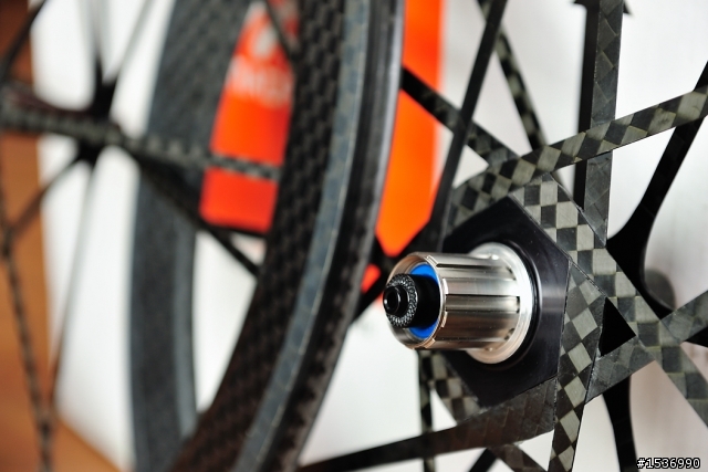 Madfiber Road Wheel set 開箱