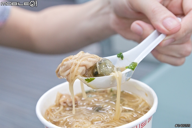 小惡魔下午茶(101/02/21)--油庫口蚵仔麵線配烤香腸