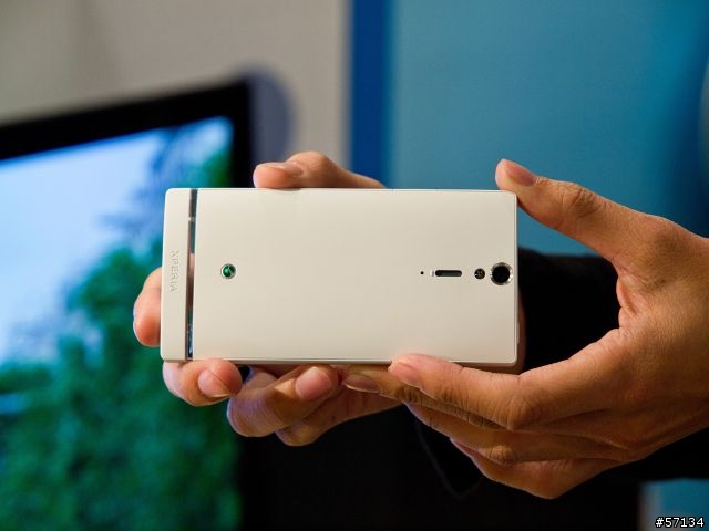 [圖多]  難以抵抗的誘惑 XPERIA S !