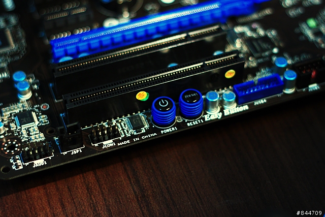 跑圖新火力 Intel Core i7 2600K + msi Z68A-GD55