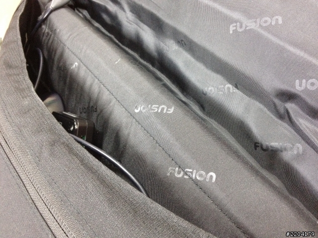 [開箱文]英國名牌筆電包Fusion Gig Bags 入手~*(圖多)