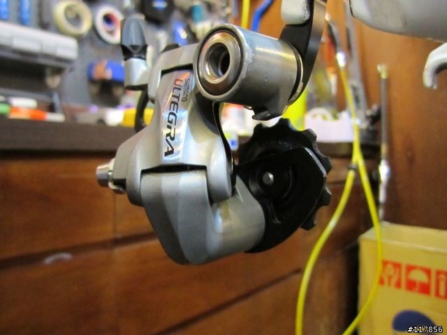 開箱 2012 GIANT TCR ADVANCED SL ISP 拼了~纏纏A 給他換下去~~
