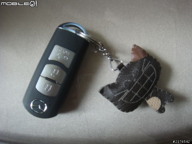 Mazda3~遲來的開箱!!