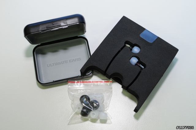 [心得/開箱]Ultimate Ears ue700心得兼...極簡陋小開箱