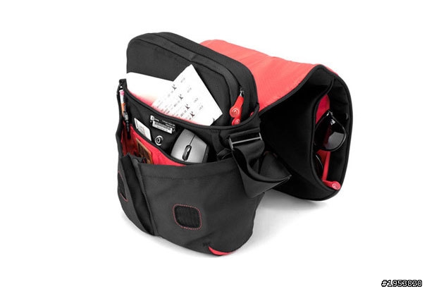 這個iPad背包有誰看過..