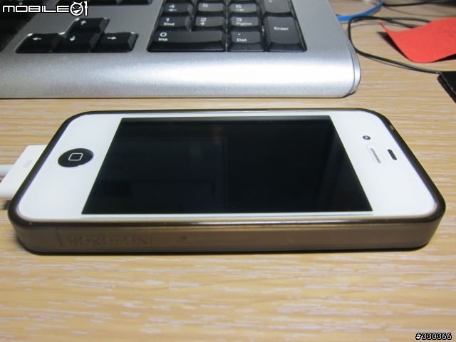 iPhone 4S/4專用超薄型玻璃螢幕保護貼「SGP GLAS.t」 開箱文....