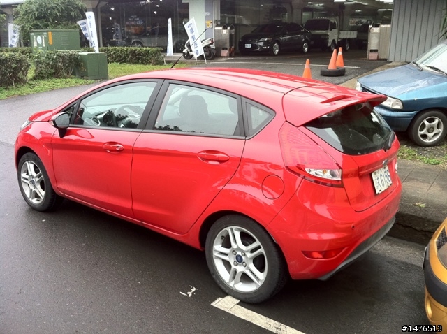 今天上班發現未上市的國產 Fiesta(車身+內裝)