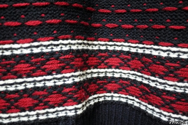 [分享] WTAPS 10AW MONTBLANC/SWEATER. CREW NECK. WOAC 學院風圓領毛衣