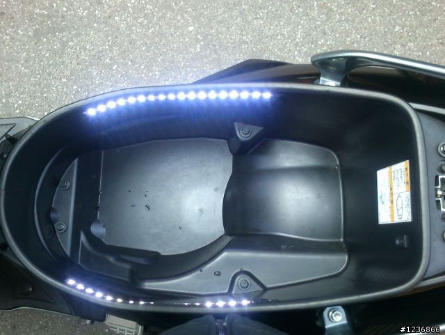 [開箱]SUZUKI黑灰NEX 125