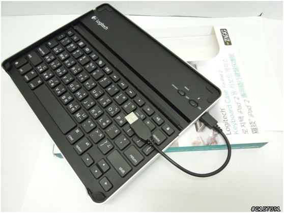 Logitech ipad2專屬隨行鍵盤保護殼
