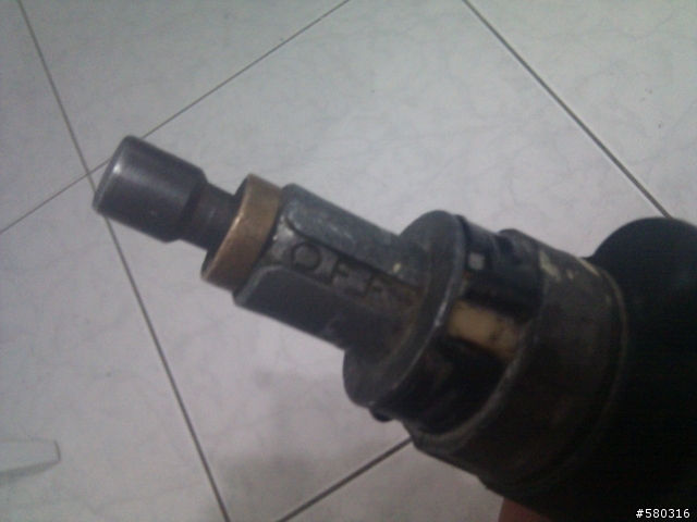 請問DEWALT 得偉 電鑽快速接頭??