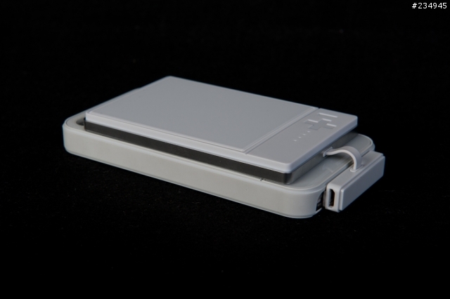 iPhone4/4S 可近拍1cm手機保護背殼