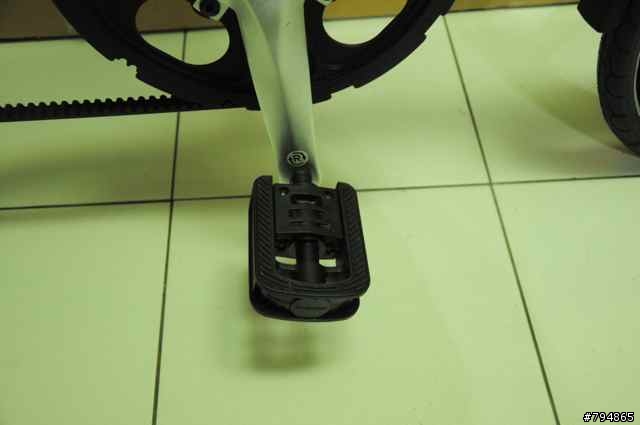 陪我一起流浪的STRiDA LT (拉絲銀)