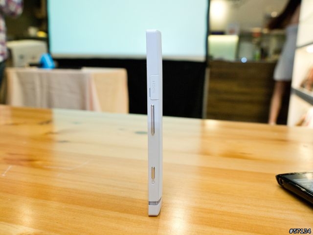 [圖多]  難以抵抗的誘惑 XPERIA S !