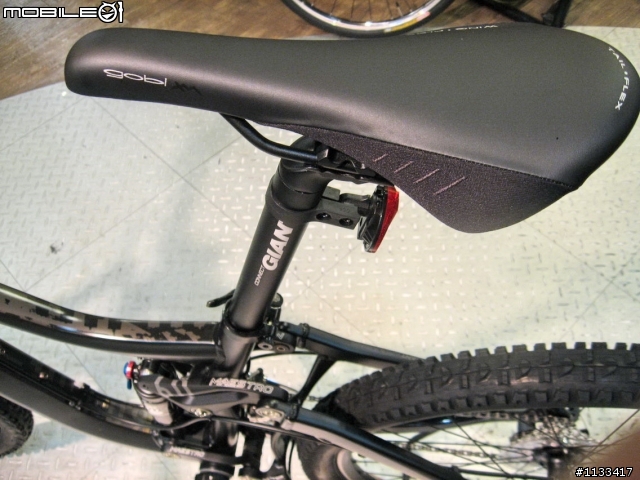 【代開箱】阿哲的2012 Reign 2 ，登場！！