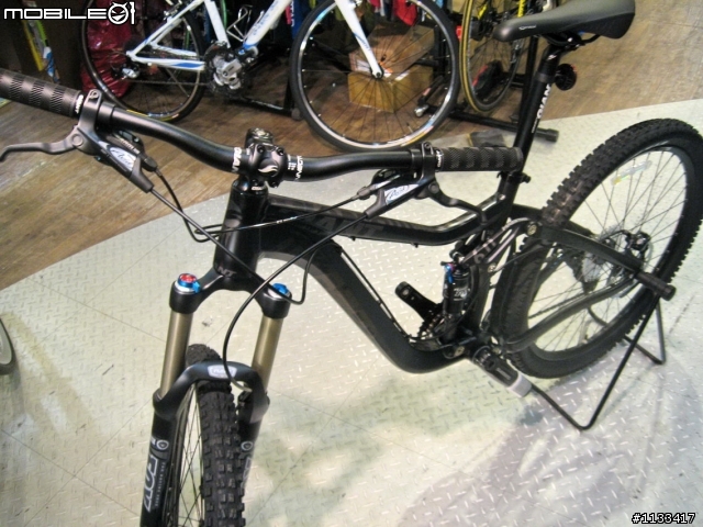 【代開箱】阿哲的2012 Reign 2 ，登場！！