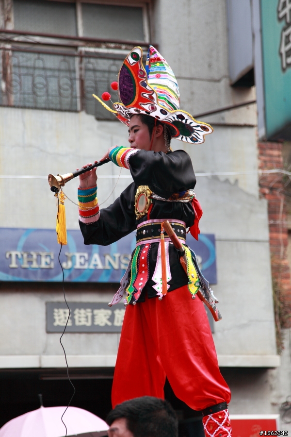 2012/2/6 鹿港燈會:很可怕又沒秩序的踩街遊行