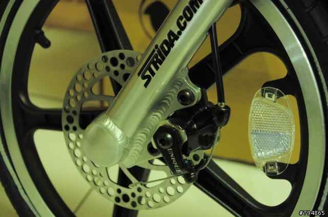 陪我一起流浪的STRiDA LT (拉絲銀)