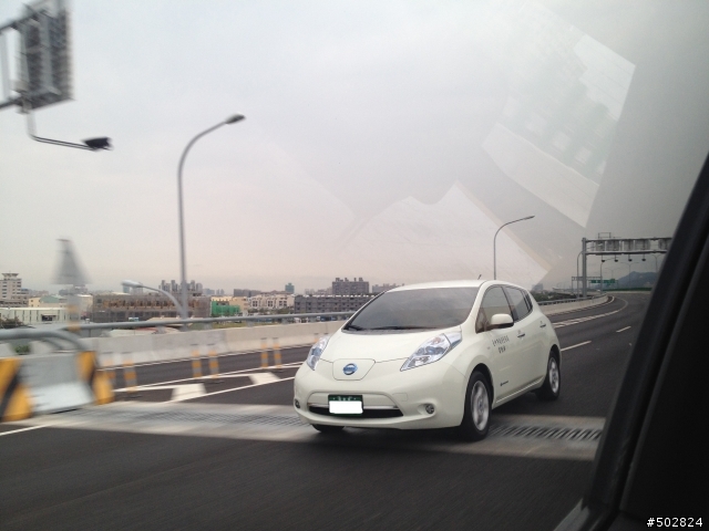 條子杯杯改開電動車 nissan leaf